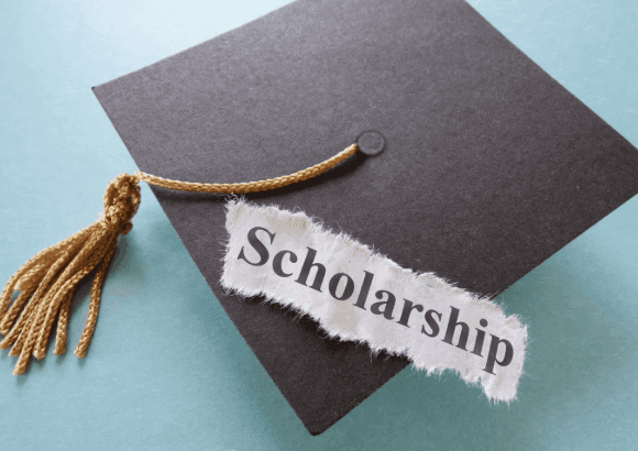 Top Scholarships SPM Graduates Can Apply To in 2025